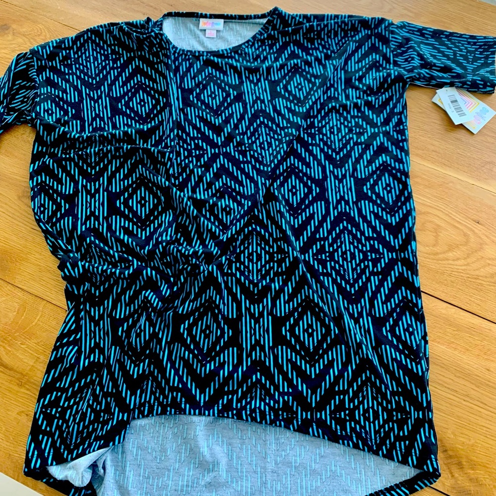 NWT LULAROE IRMA TUNIC!!
